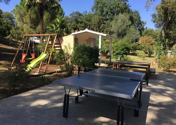 Apartament Emilia Santa-Maria-Poggio (Corsica)